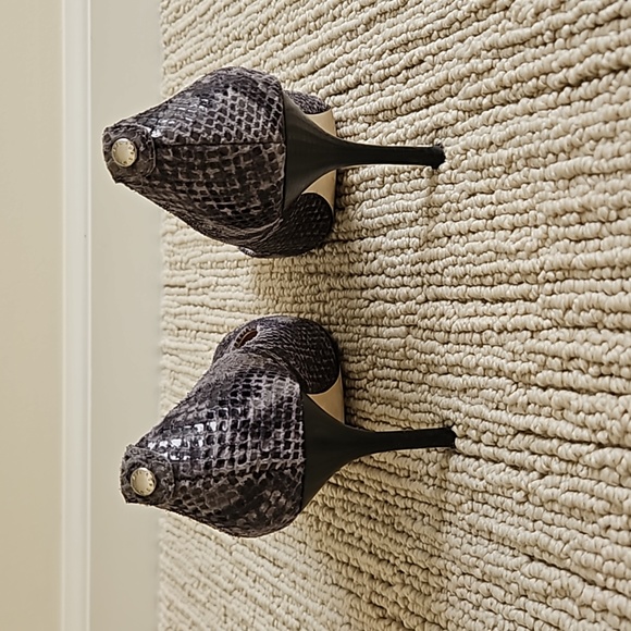 MICHAEL Michael Kors Snakeskin Heels - Picture 3 of 8